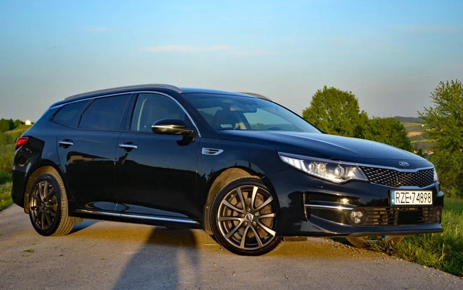 Kia Optima cena 57800 przebieg: 158000, rok produkcji 2016 z Błażowa małe 742